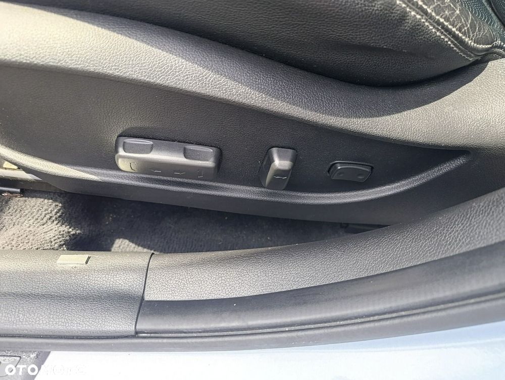 Hyundai Elantra - 19