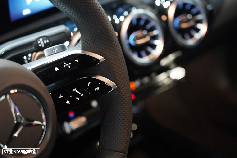 Mercedes-Benz A 250 - 11