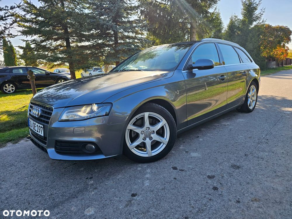 Audi A4 Avant - 32