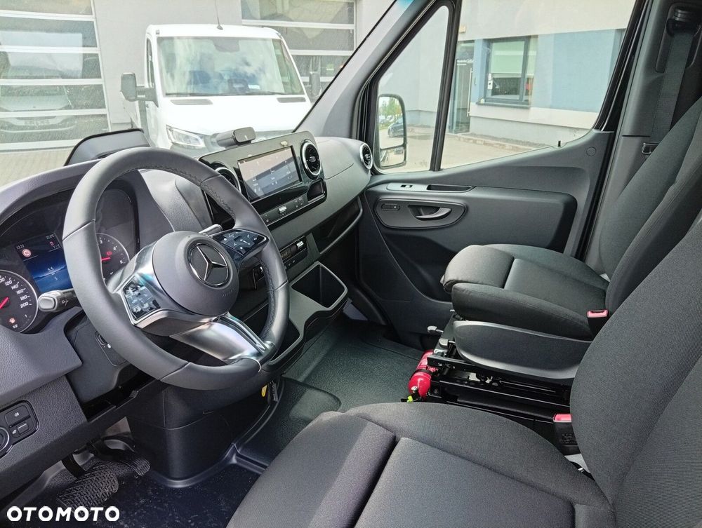 Mercedes-Benz Sprinter319CDI - 12