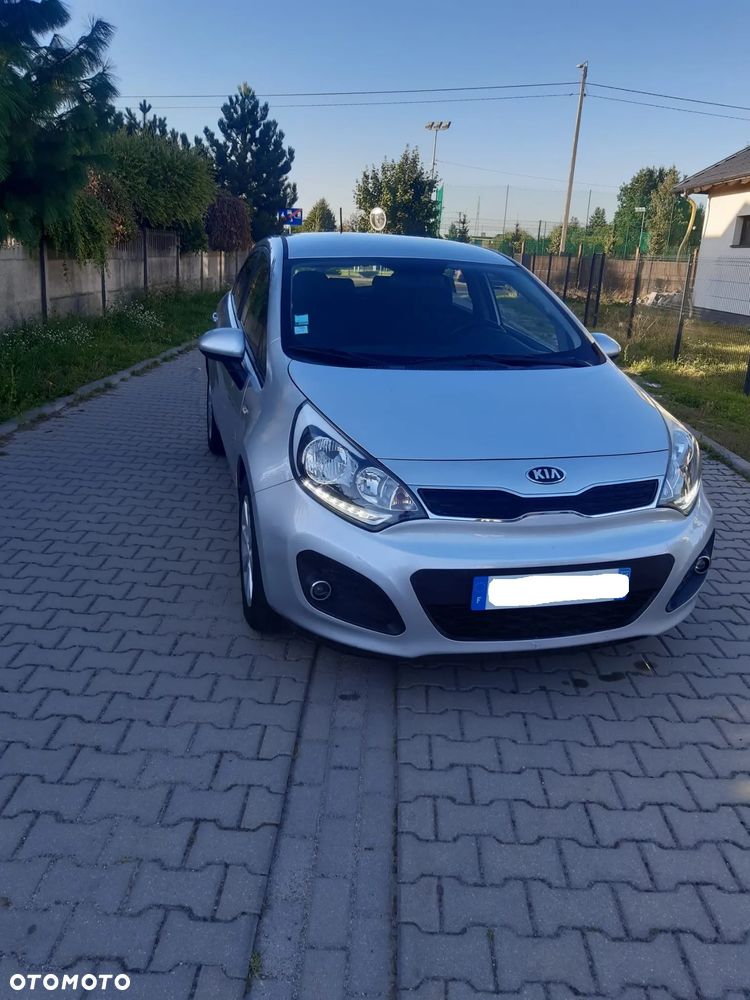 Kia Rio 1.1 CRDI Dream Team Edition - 23