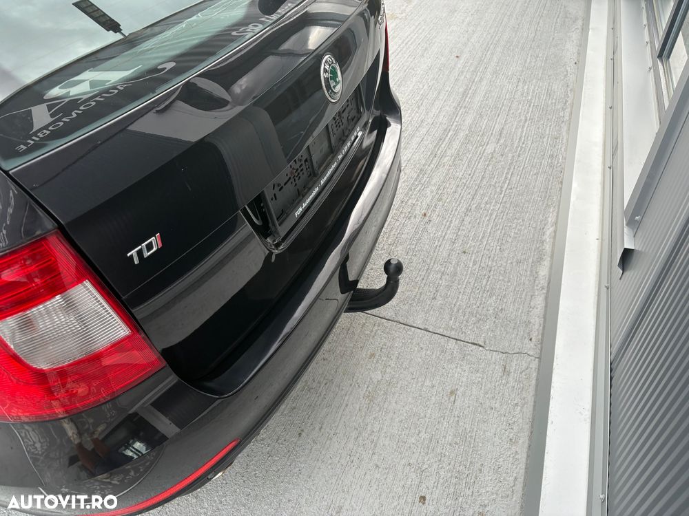 Skoda Superb 2.0 TDI Elegance - 9
