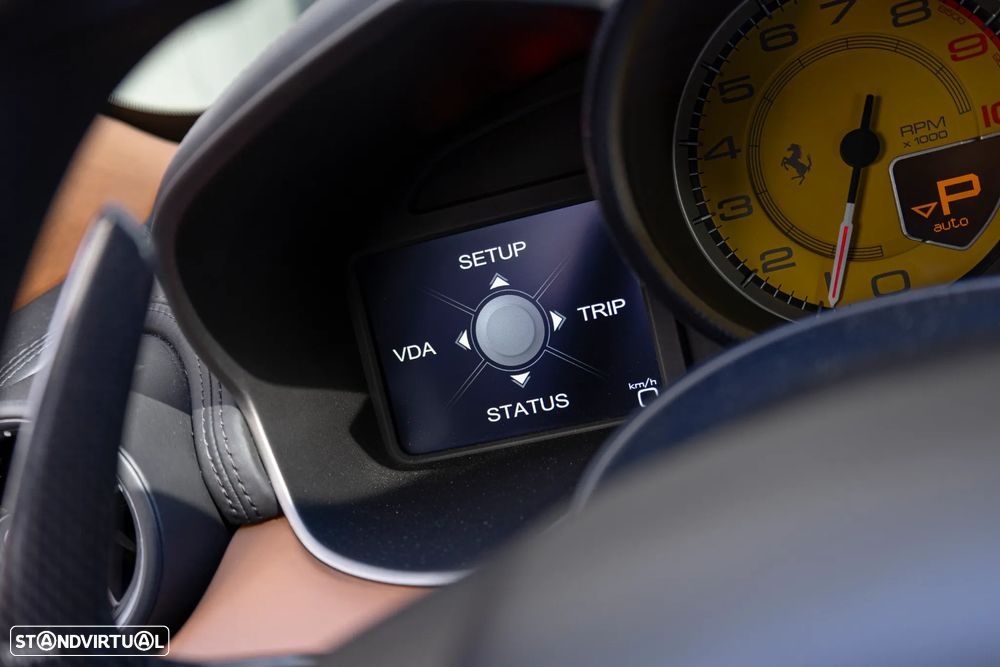 Ferrari FF 6.3 V12 - 22
