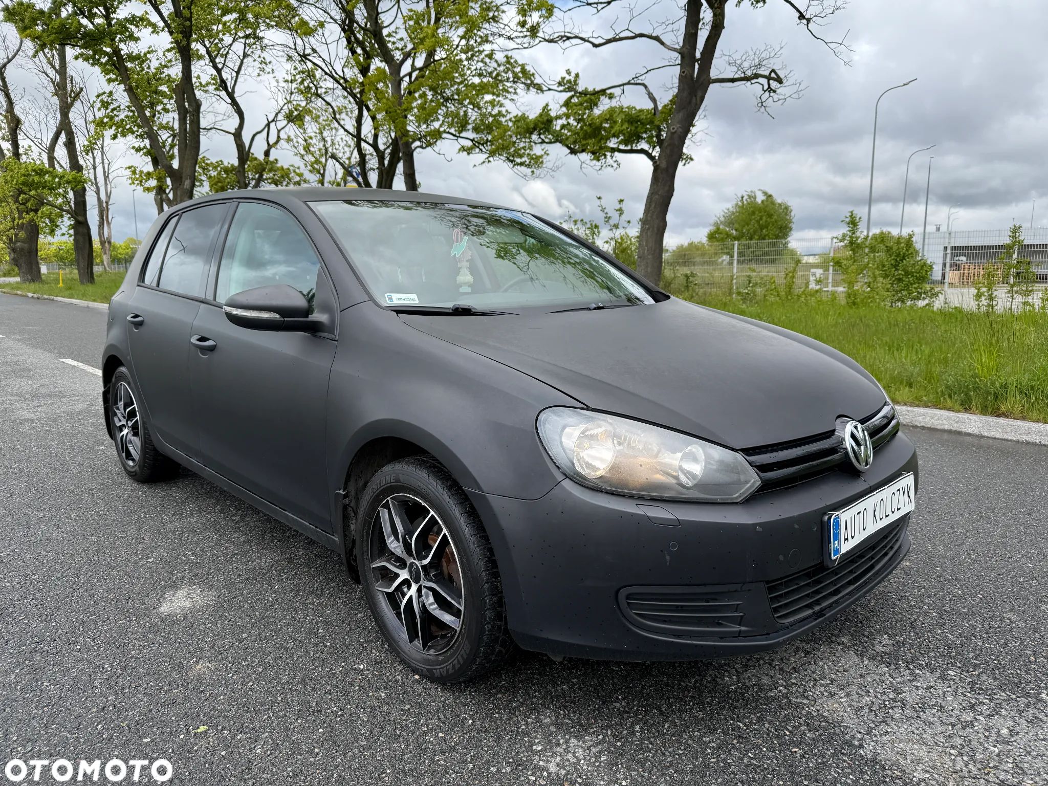 Volkswagen Golf - 1