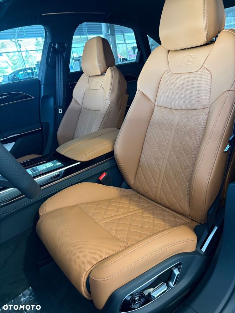 Audi A8 - 18