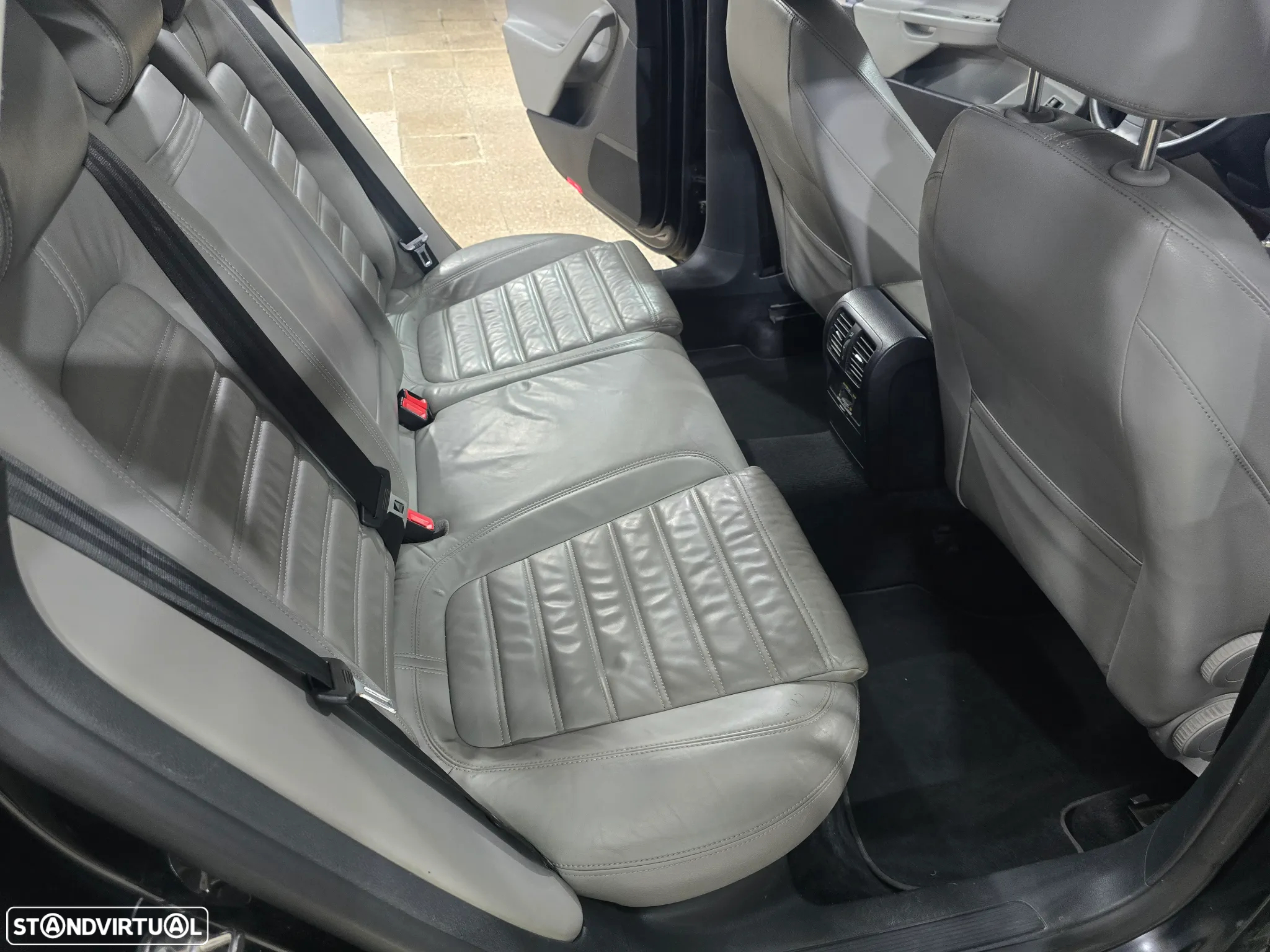 VW Passat Variant 1.8 TSI Highline - 8