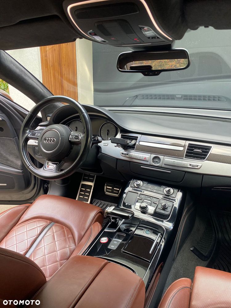 Audi S8 Plus 4.0 TFSI Quattro - 14