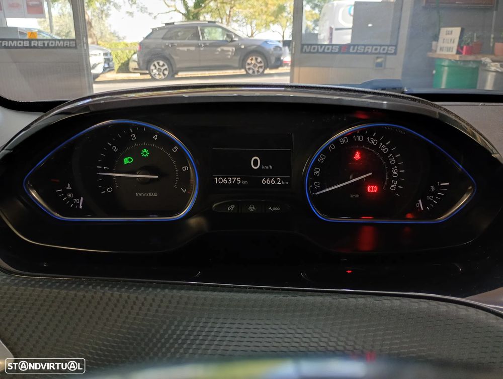 Peugeot 2008 1.2 VTi Allure - 16