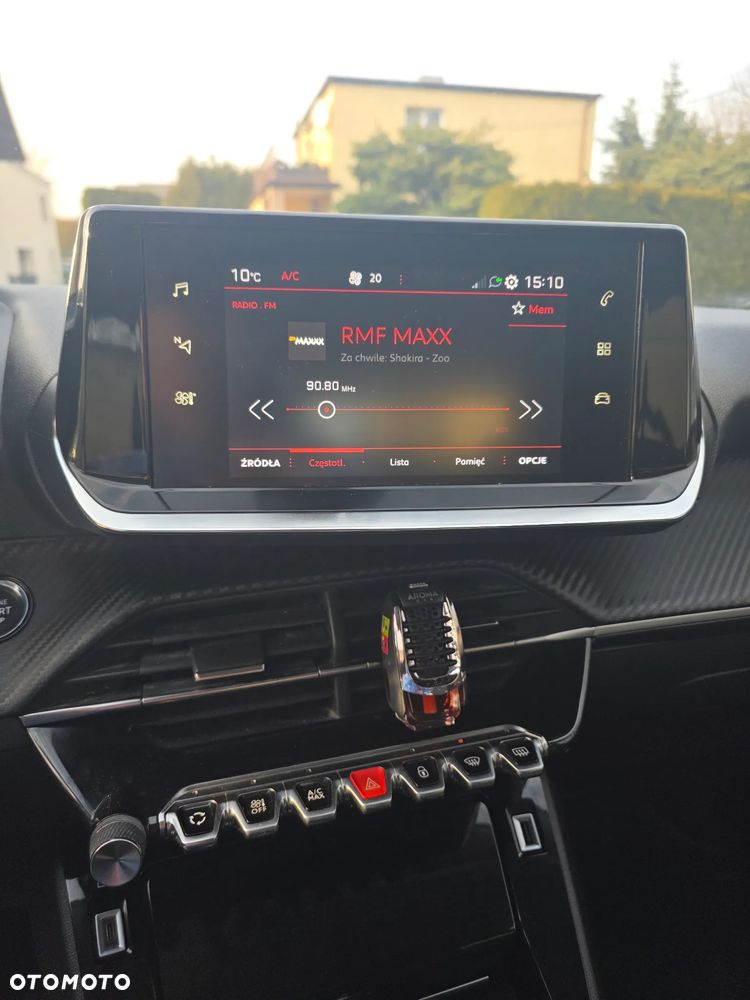 Peugeot 208 PureTech 100 EAT8 Allure - 13