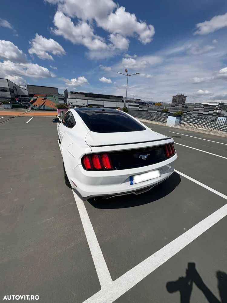 Ford Mustang 2.3 EcoBoost Aut. - 10