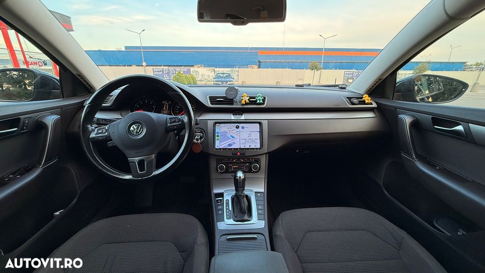 Volkswagen Passat - 6