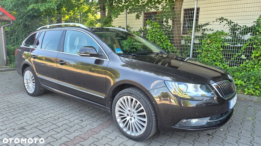 Skoda Superb 2.0 TDI 4x4 Platinum Outdoor DSG - 1