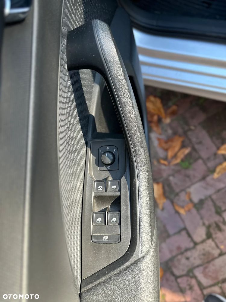 Skoda Octavia 2.0 TDI Ambition - 10