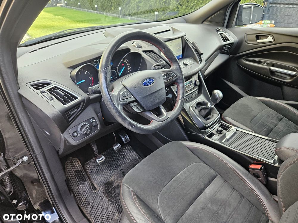 Ford Kuga 2.0 TDCi 4x4 ST-Line - 10