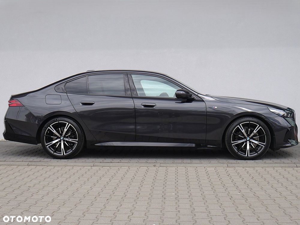 BMW Seria 5 520d xDrive mHEV M Sport - 30