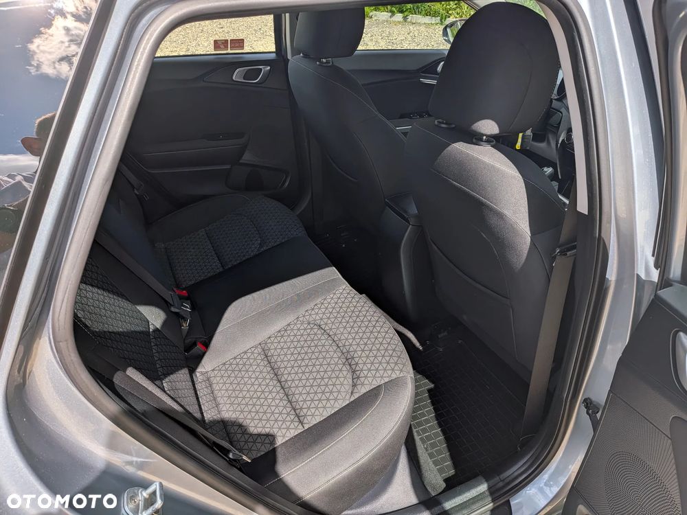 Kia Ceed 1.6 CRDi SCR L Business Line - 25
