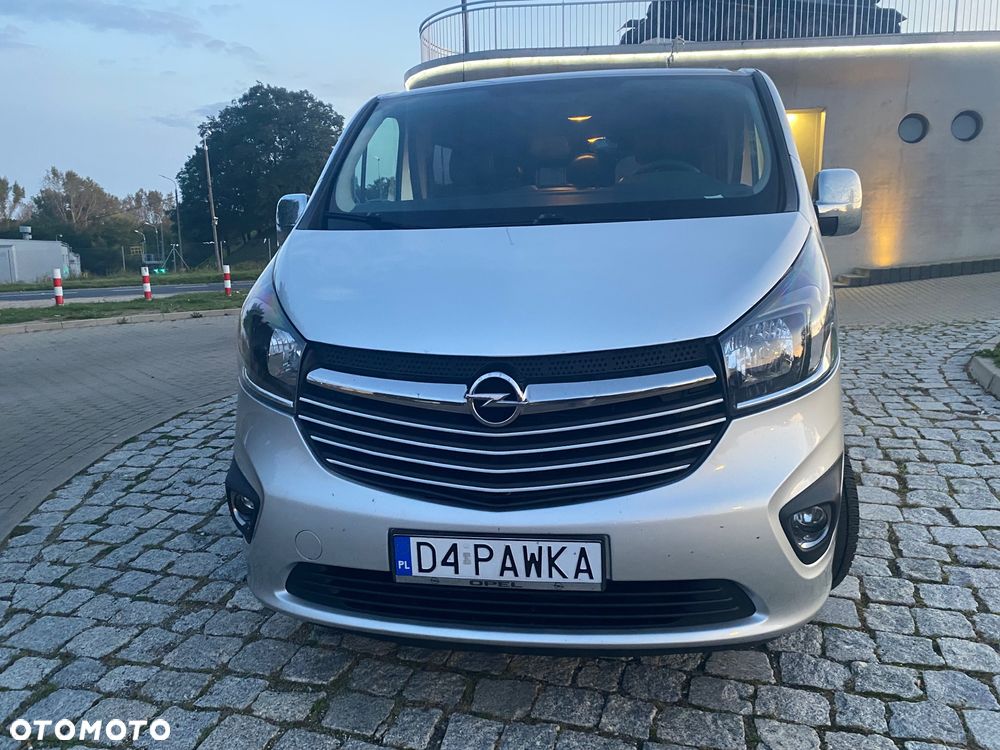 Opel Vivaro - 10