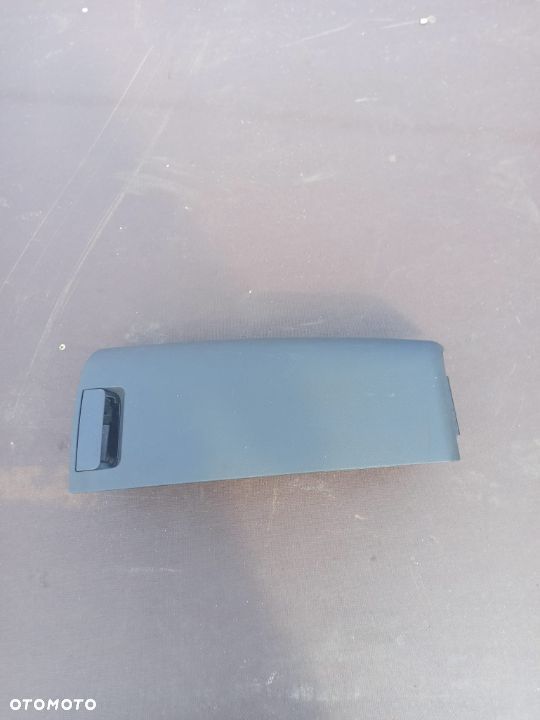 Schowek VW T5 Multivan 03-15 7H5857919 - 1