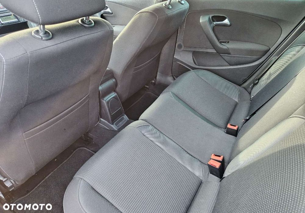 Volkswagen Polo - 10
