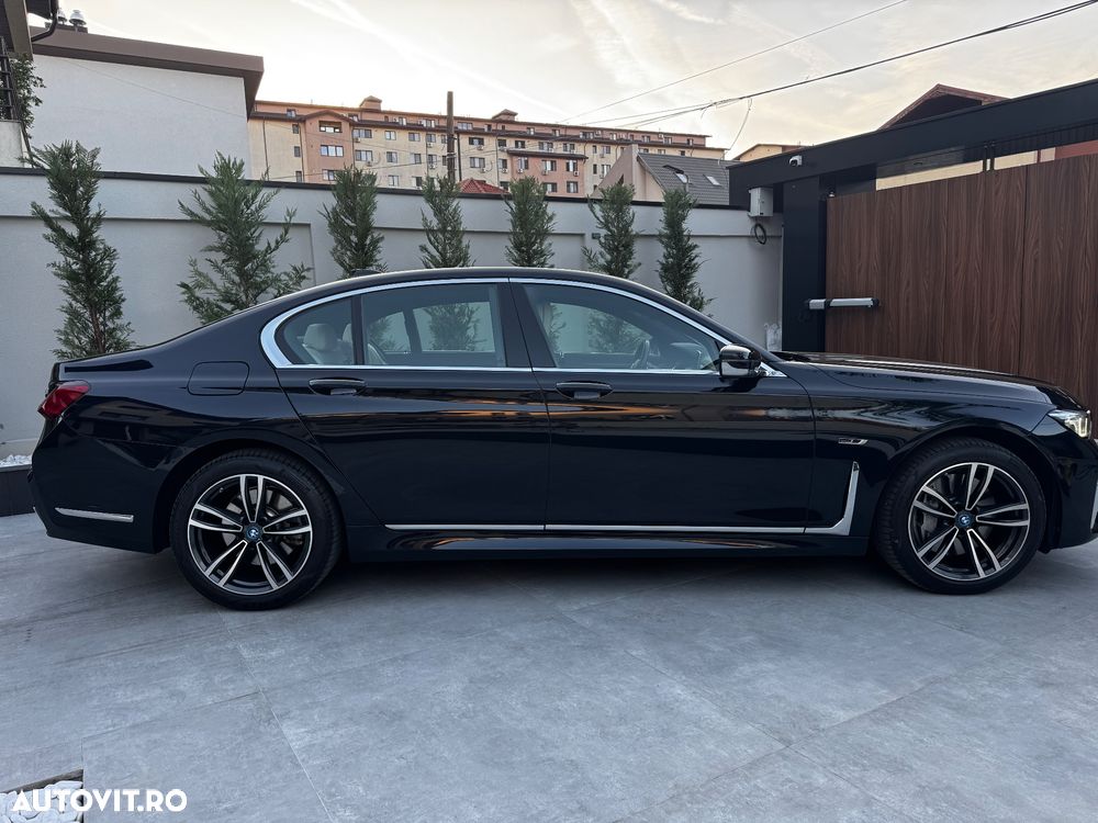 BMW Seria 7 745e AT PHEV - 33