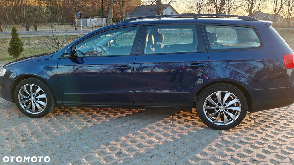 Volkswagen Passat 2.0 TDI DPF Trendline - 3