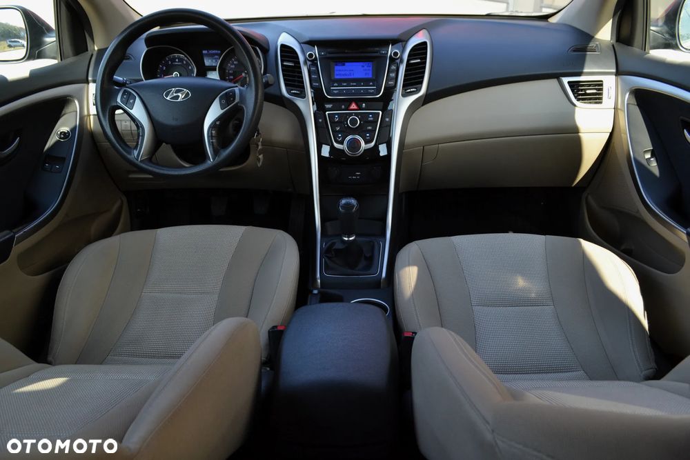 Hyundai i30 1.6 GDI BlueDrive Comfort - 8