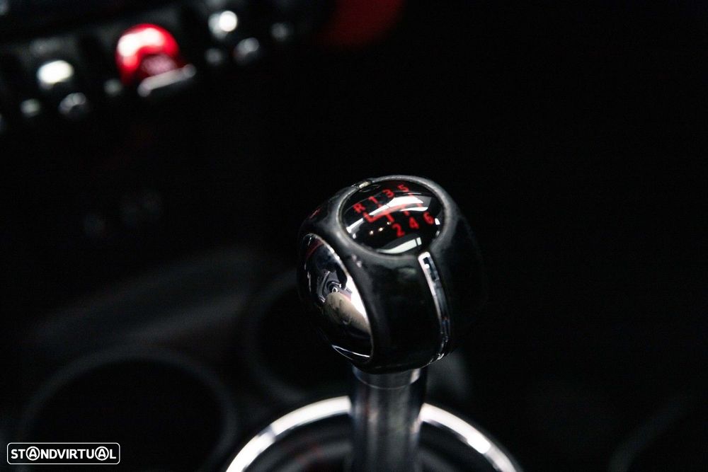 MINI 3 Portas John Cooper Works - 31