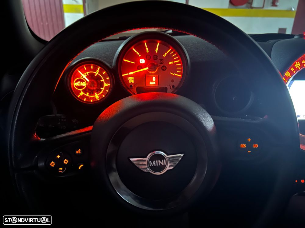 MINI Cabrio Cooper D - 10