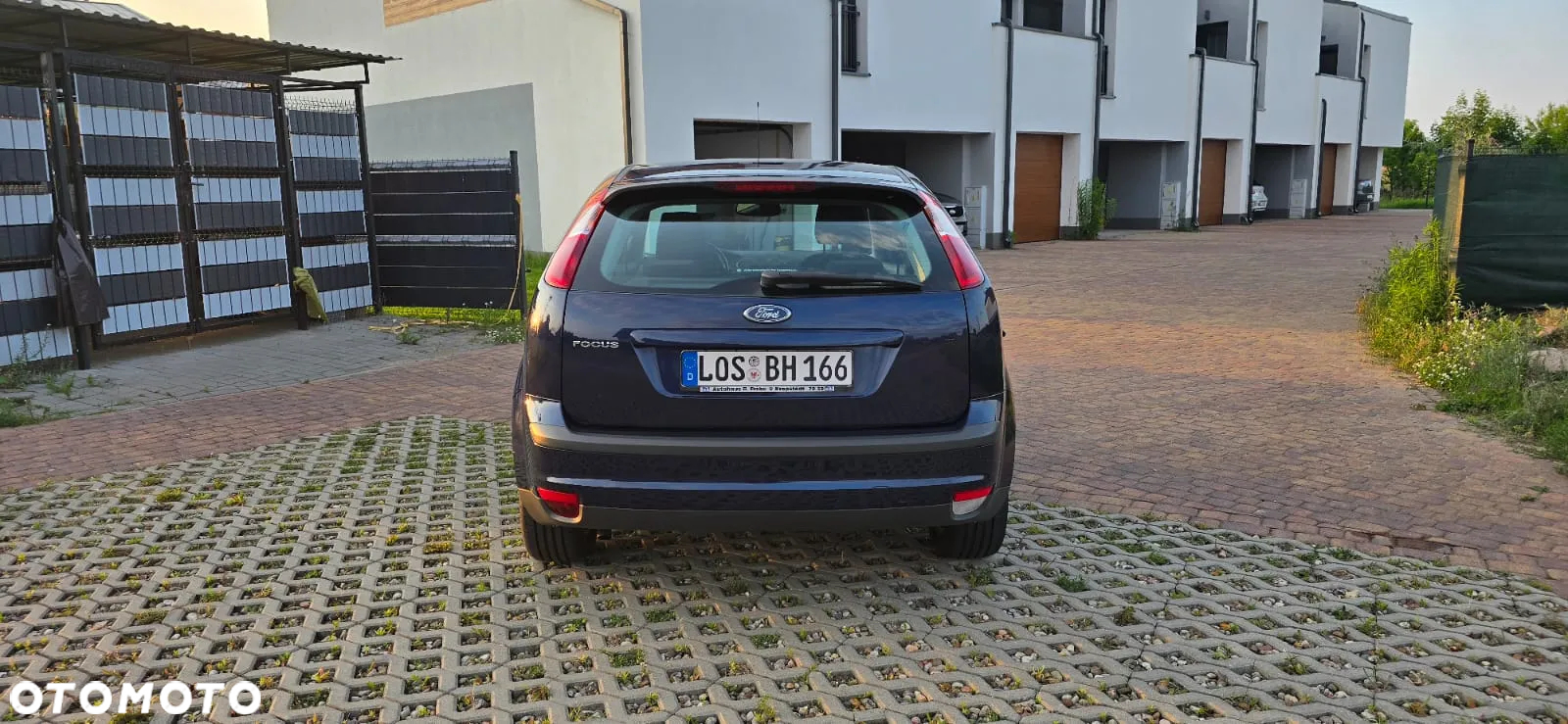 Ford Focus 1.6 Ghia - 6