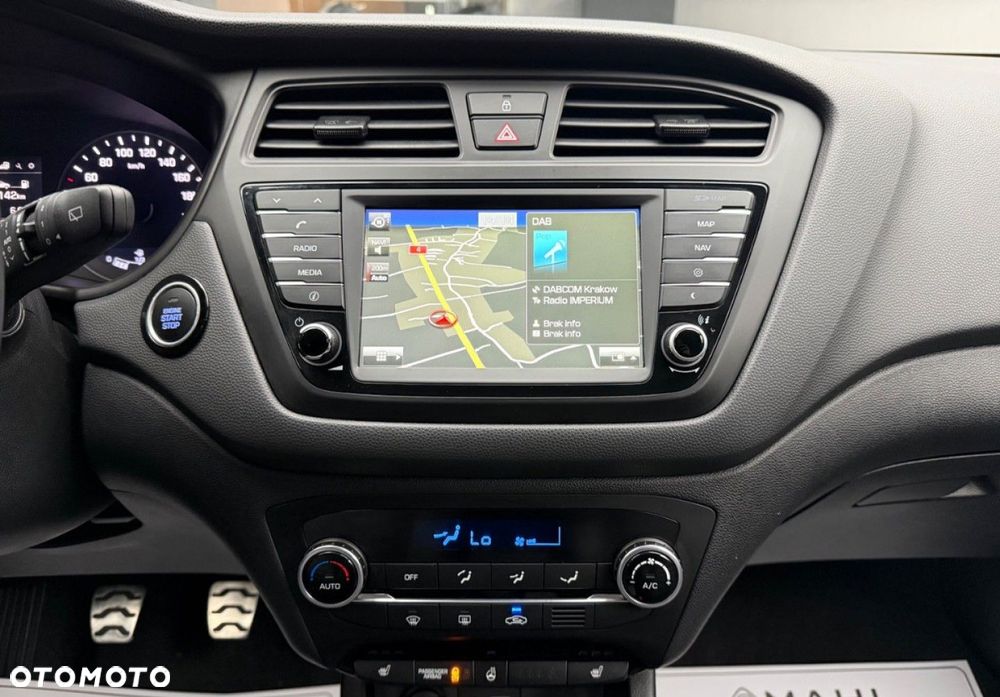 Hyundai i20 - 21
