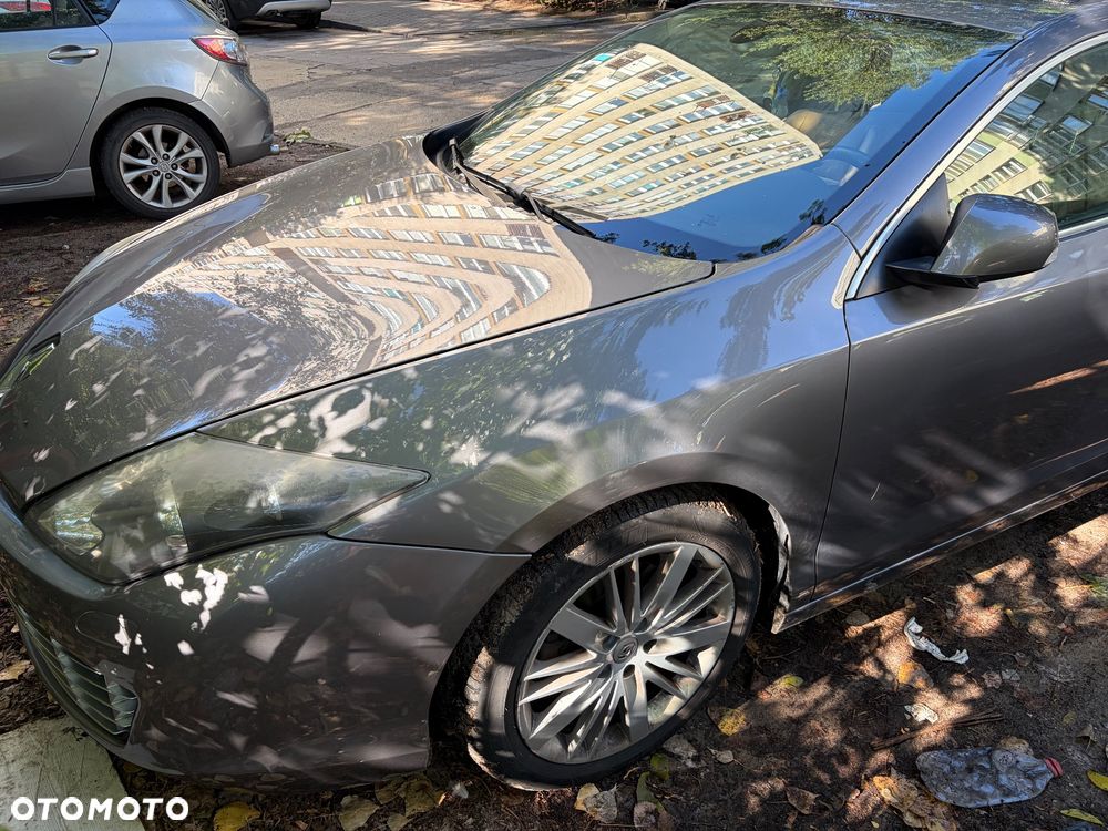 Renault Laguna 3.0 dCi V6 FAP GT - 6