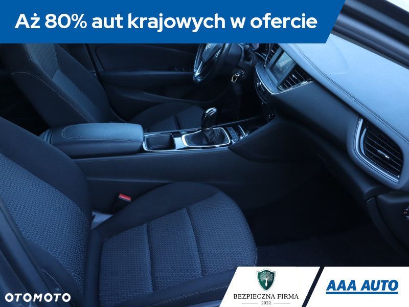 Opel Insignia - 11