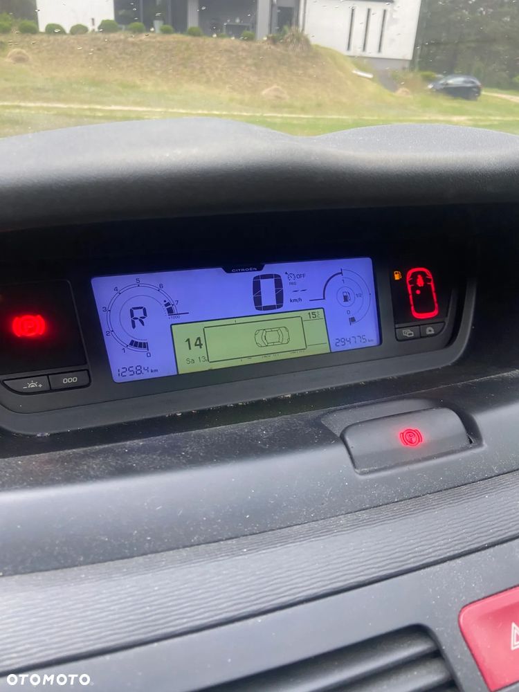 Citroën C4 Picasso THP 150 EGS6 Exclusive - 4
