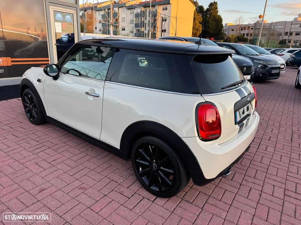 MINI 3 Portas One - 33