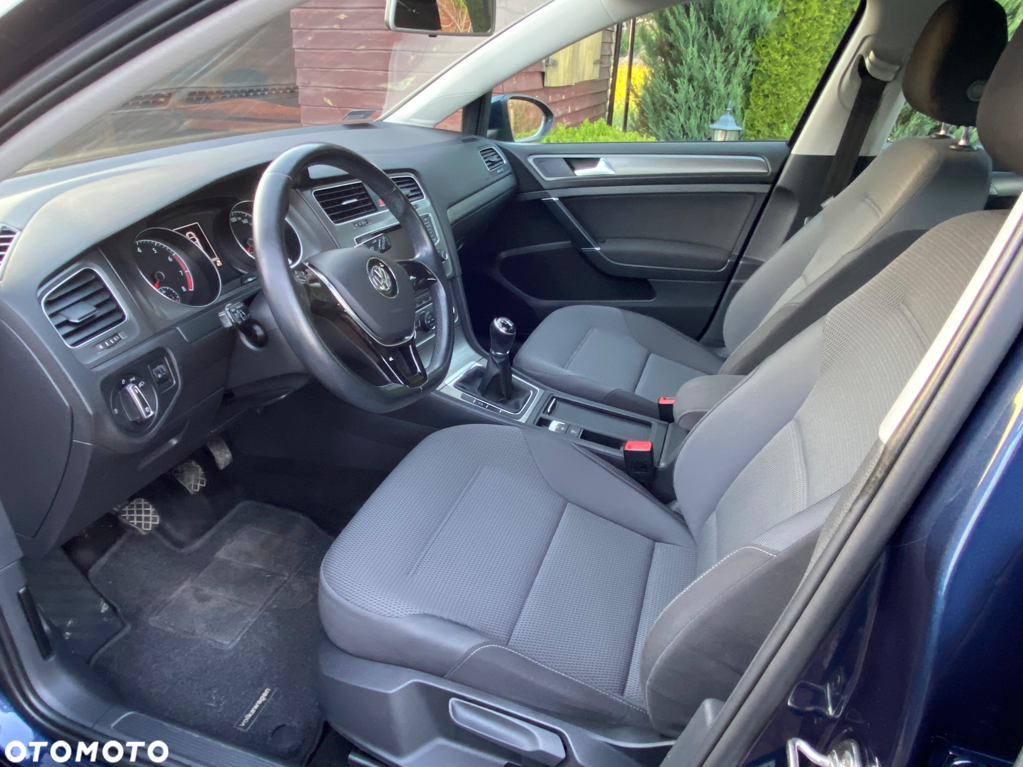 Volkswagen Golf - 9
