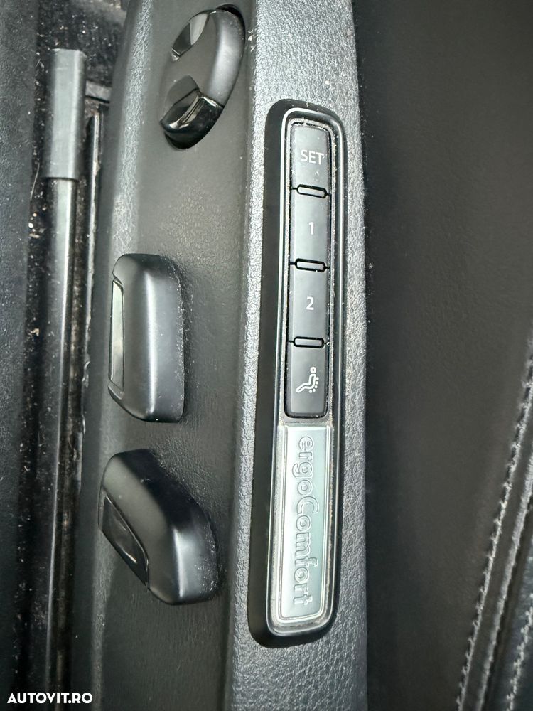 Volkswagen Passat - 18