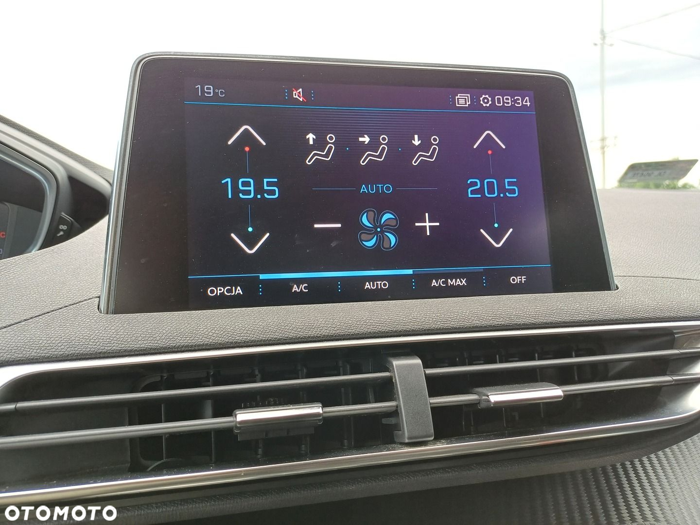 Peugeot 3008 - 19