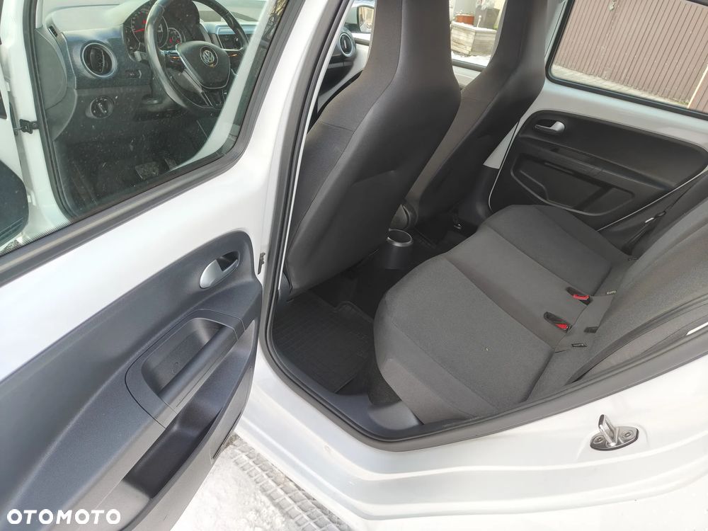 Volkswagen up! 1.0 move - 14