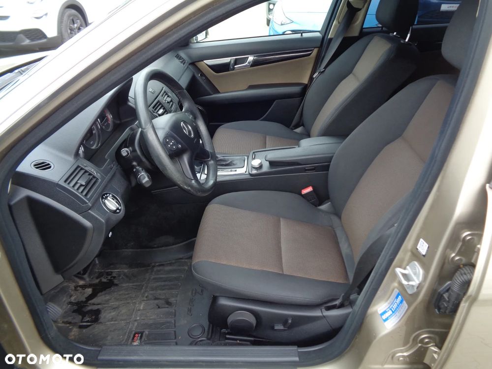 Mercedes-Benz Klasa C 200 CDI DPF Automatik Elegance - 9