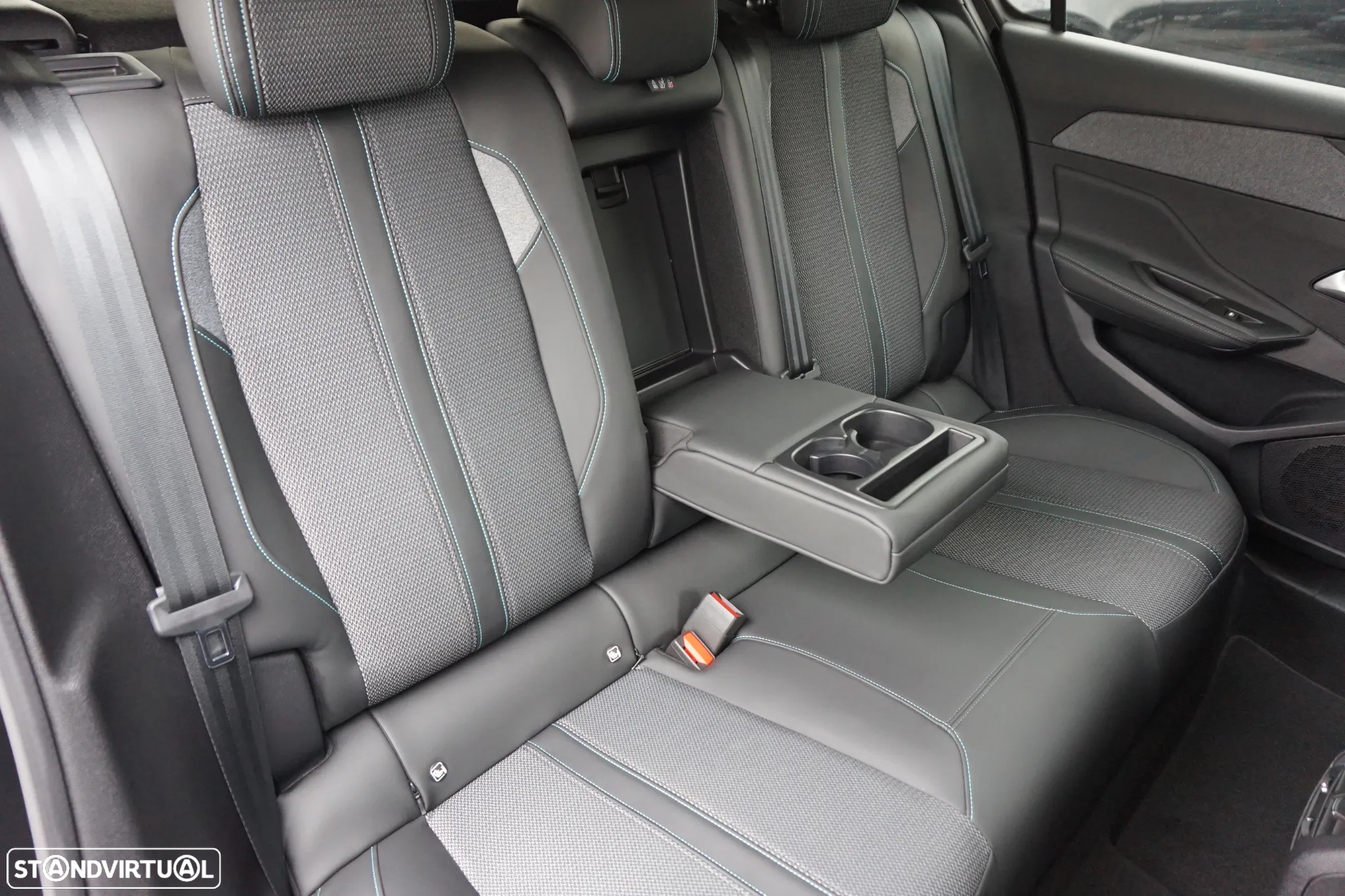 Peugeot 308 1.5 BlueHDi Allure - 25
