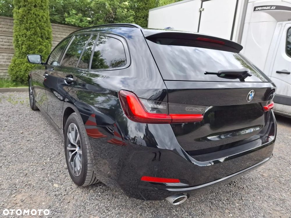 BMW Seria 3 318d - 12