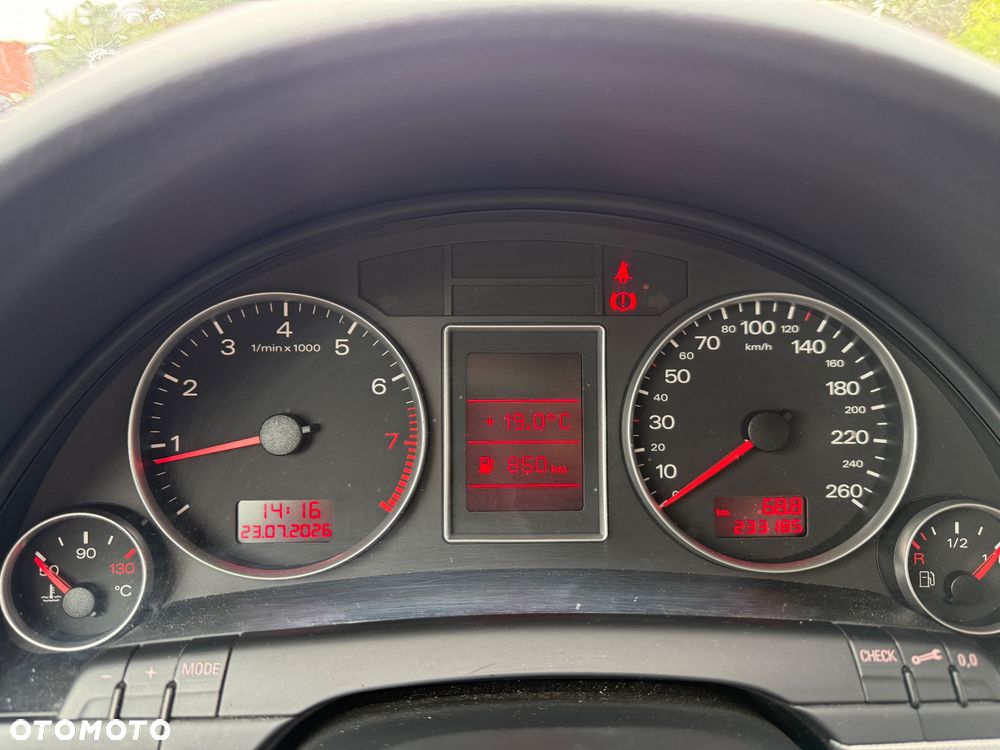 Audi A4 Avant 1.8T - 11