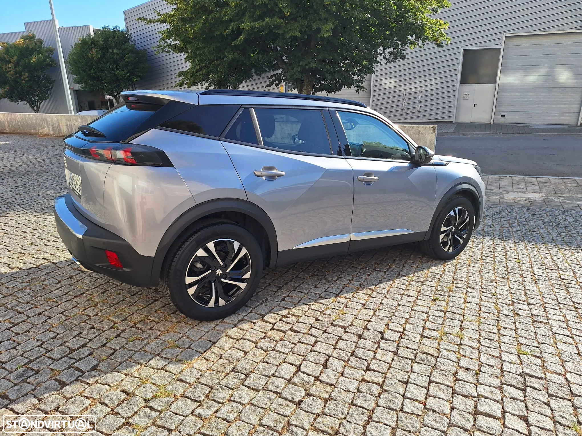 Peugeot 2008 1.2 PureTech Allure Pack - 2