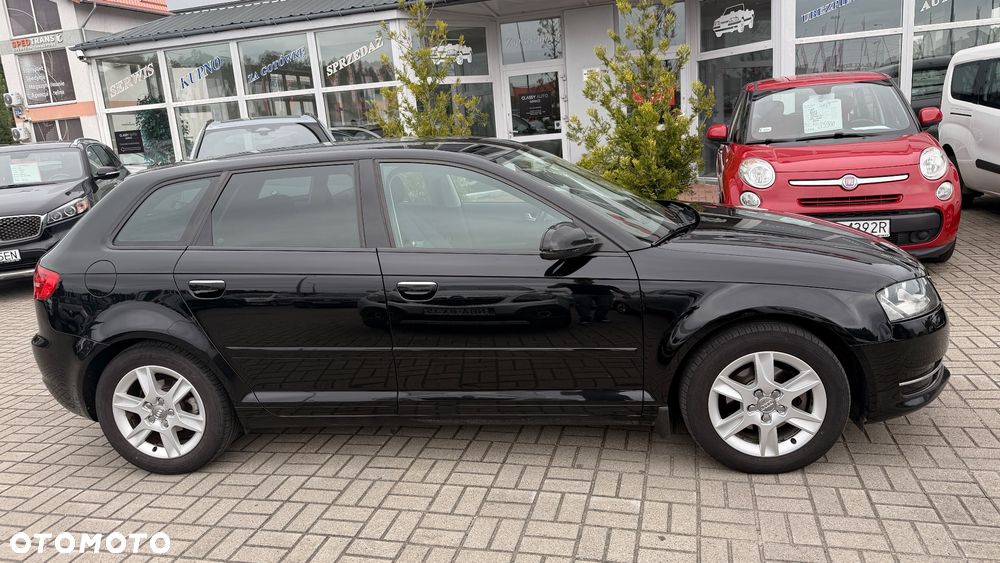 Audi A3 Sportback - 16