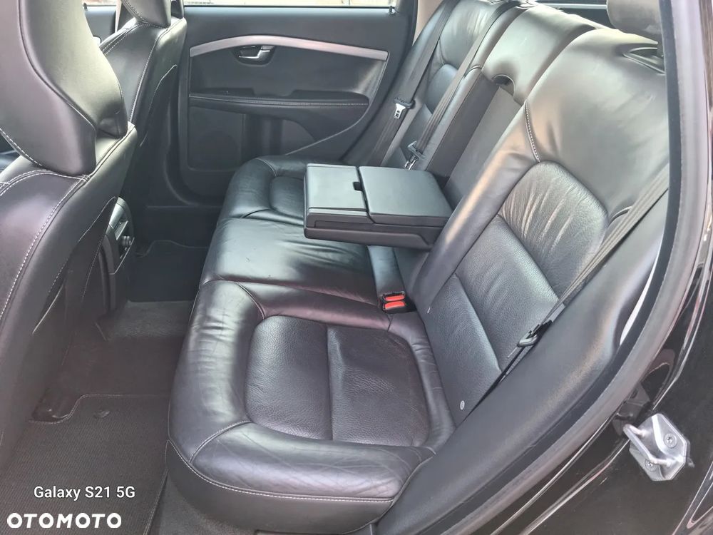 Volvo V70 D3 Momentum - 12
