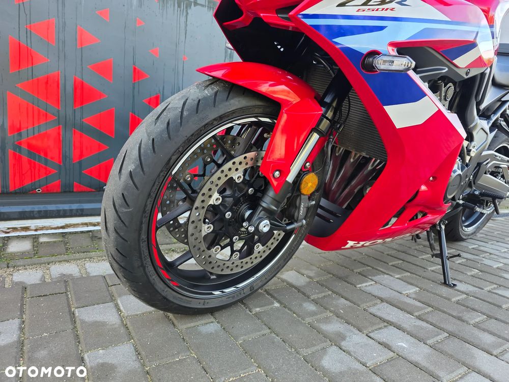 Honda CBR - 13