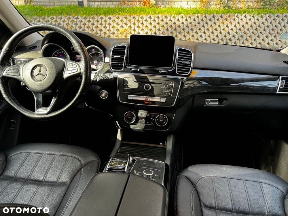 Mercedes-Benz GLE - 9