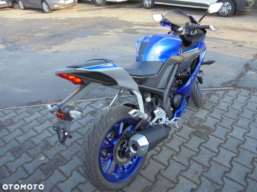 Yamaha YZF - 5