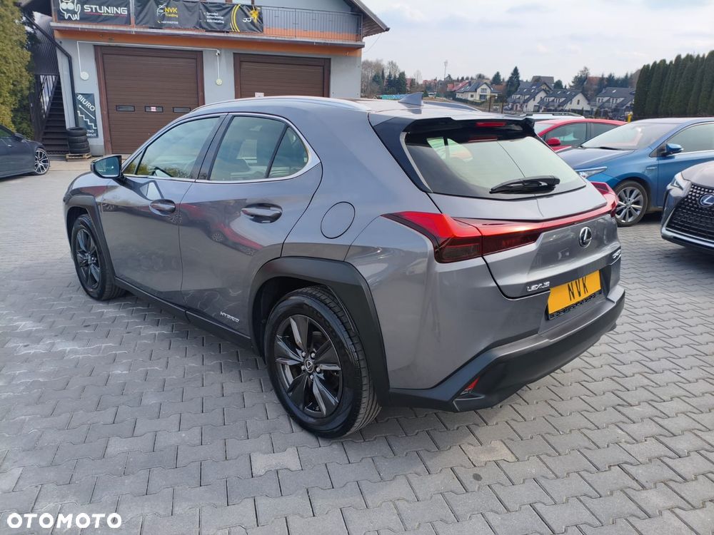 Lexus UX 250h GPF Business AWD - 7
