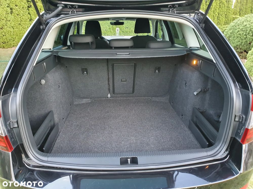 Skoda Octavia 1.5 TSI ACT DSG Ambition - 26